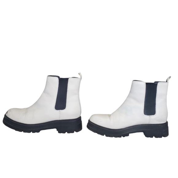 Marc Fisher Pirro Ivory Leather Round Toe Pull On Lug Sole Chelsea Women Sz 10M - Picture 5 of 12